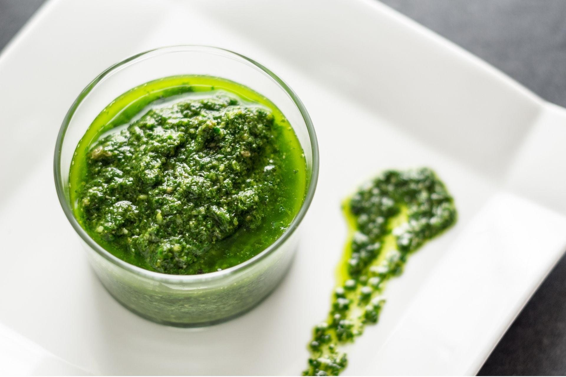 Ako vyčistiť Pesto v kameni